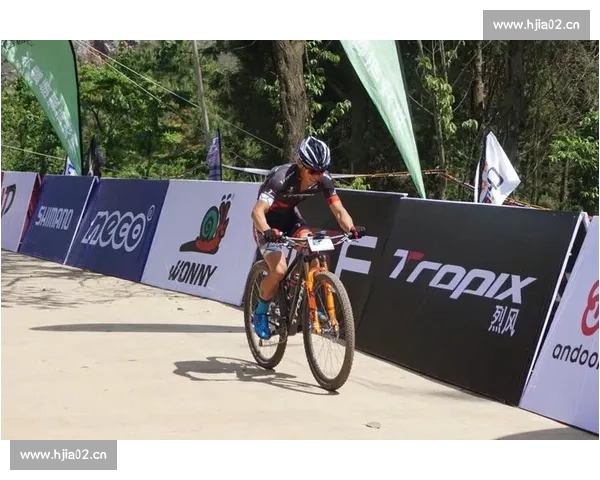 高清篮球赛事直播APP免费下载随时掌握赛场精彩瞬间实时观看体验 - 副本 - 副本 (15) - 副本 - 副本 - 副本